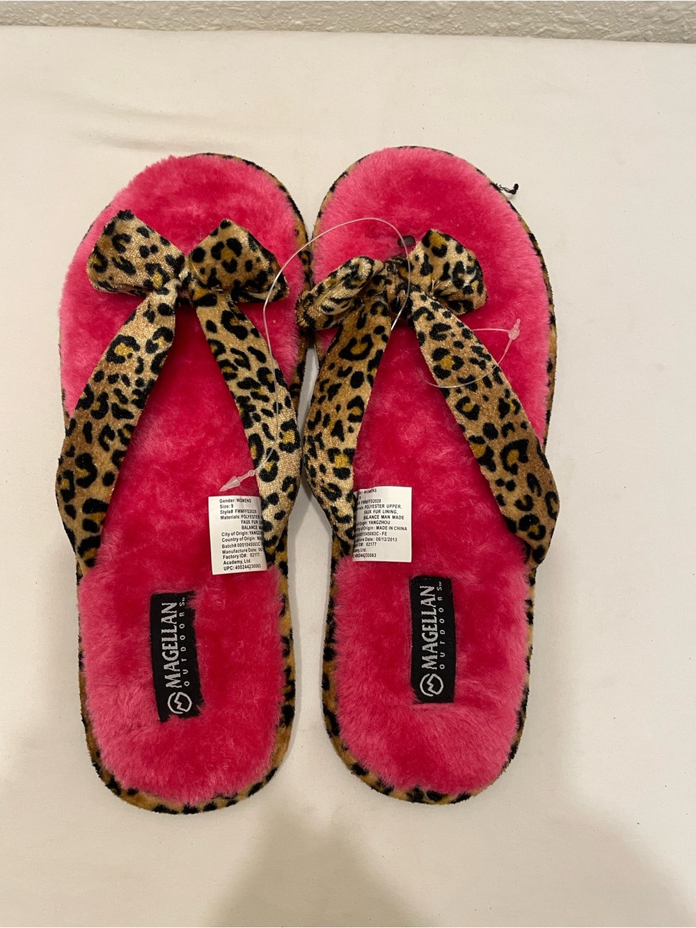 Magellan Outdoors Women's Hot Pink Plush Flip Flop Slippers with Leopard Straps